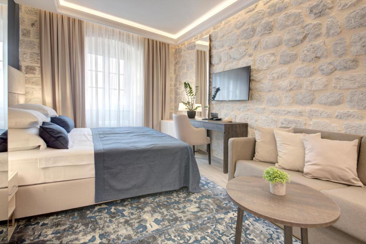 Heritage Hotel Leon Coronato Perast Buitenkant foto