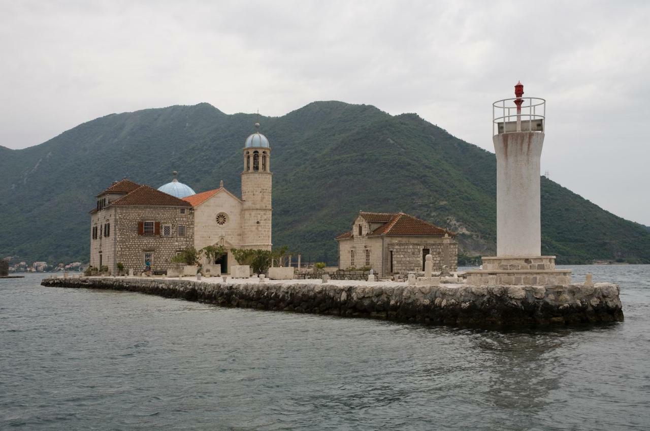 Heritage Hotel Leon Coronato Perast Buitenkant foto