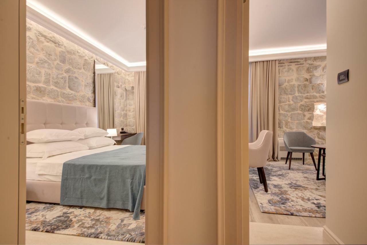 Heritage Hotel Leon Coronato Perast Buitenkant foto
