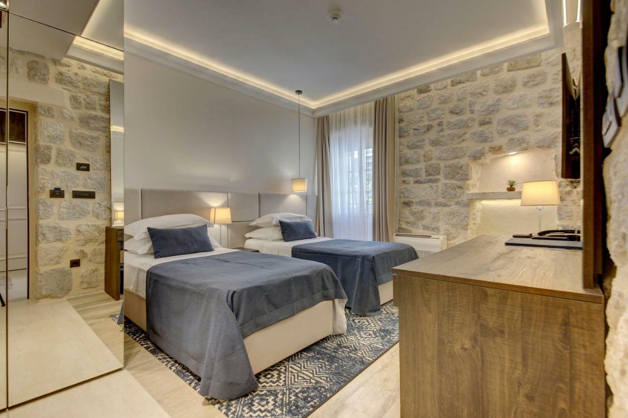 Heritage Hotel Leon Coronato Perast Buitenkant foto