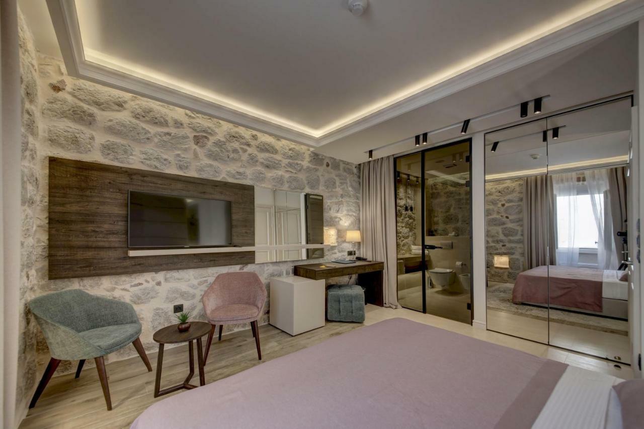 Heritage Hotel Leon Coronato Perast Buitenkant foto